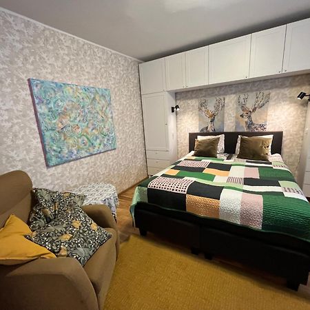 Karlovaidyll 7 - Homey Apartment With Free Parking! Tartu Luaran gambar