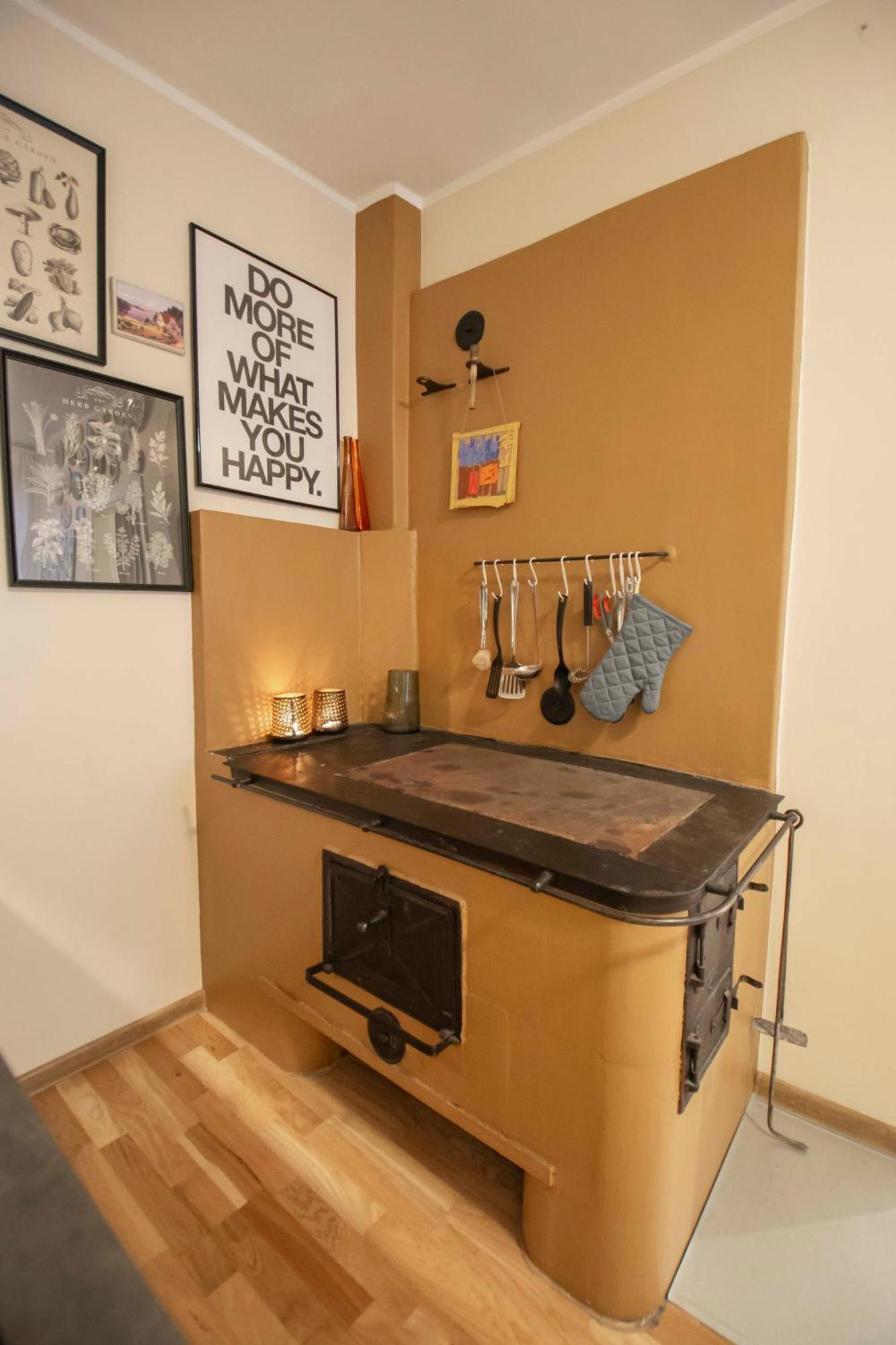Karlovaidyll 7 - Homey Apartment With Free Parking! Tartu Luaran gambar